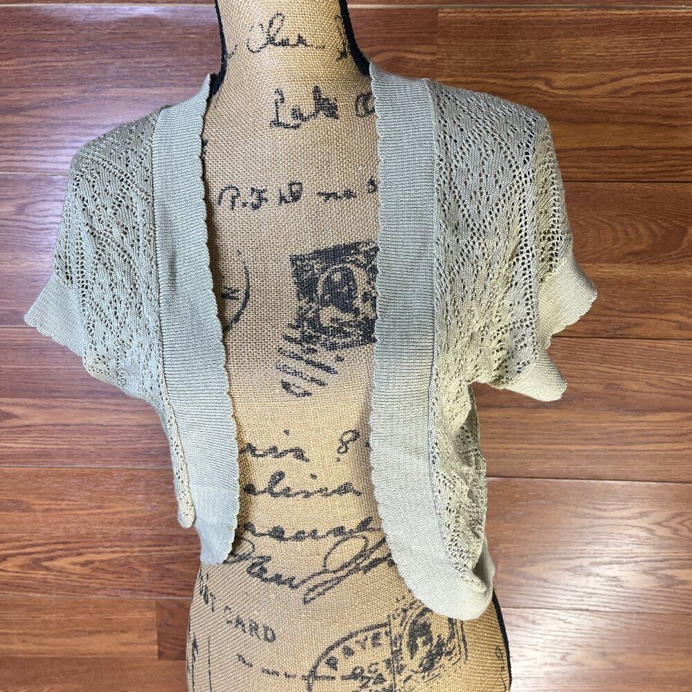 NY Collection Eyelet Crochet Knitted Crop Top Bolero Shrug  Cardigan beige Sz S